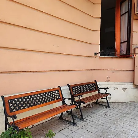 Leo's House شقة